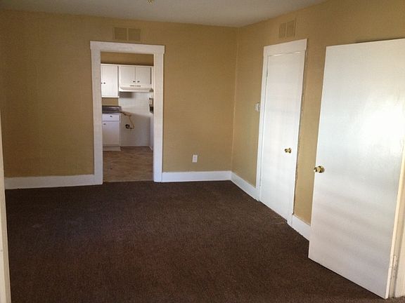 3rd image of 3442 Buchanan Ave