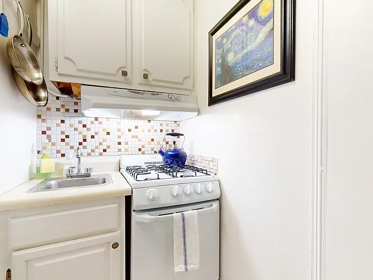 1253 Beacon St #B4 — Photo 6