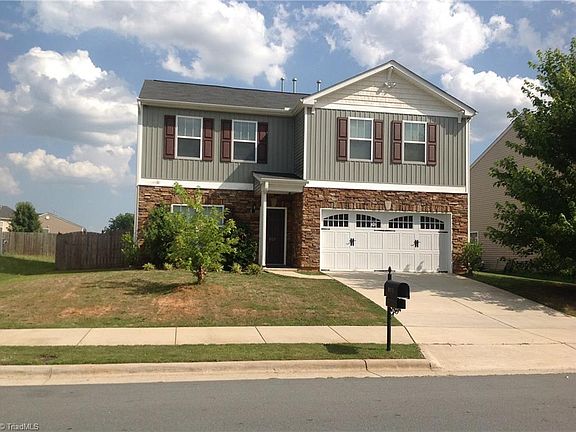 2nd image of 802 Redland Dr