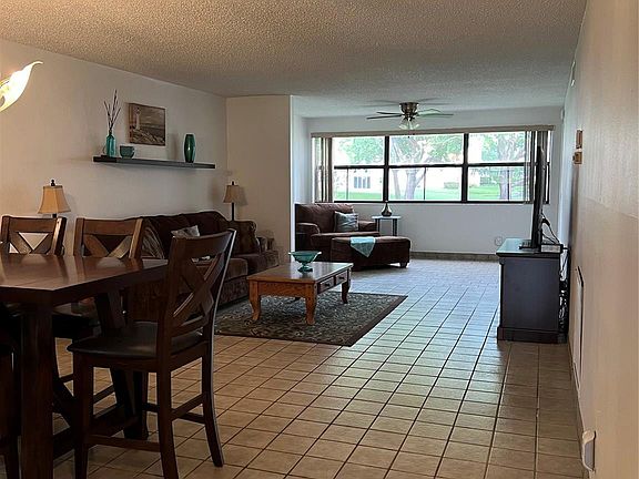 3rd image of 2606 NW 104th Avenue #102