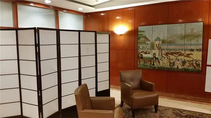 Sold by R New York | media 12