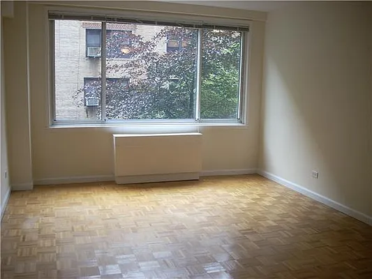 Rented by Apartment Luxe Realty Group, Inc | media 41