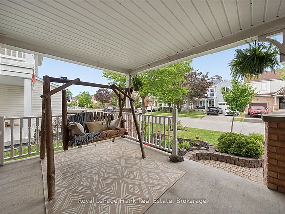 4th image of 34 Davey St