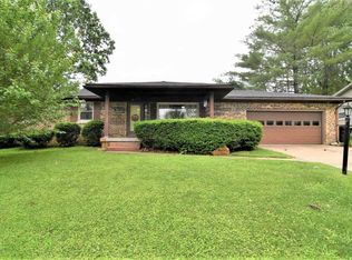 326 Lawrence Dr, Mount Vernon, IN 47620