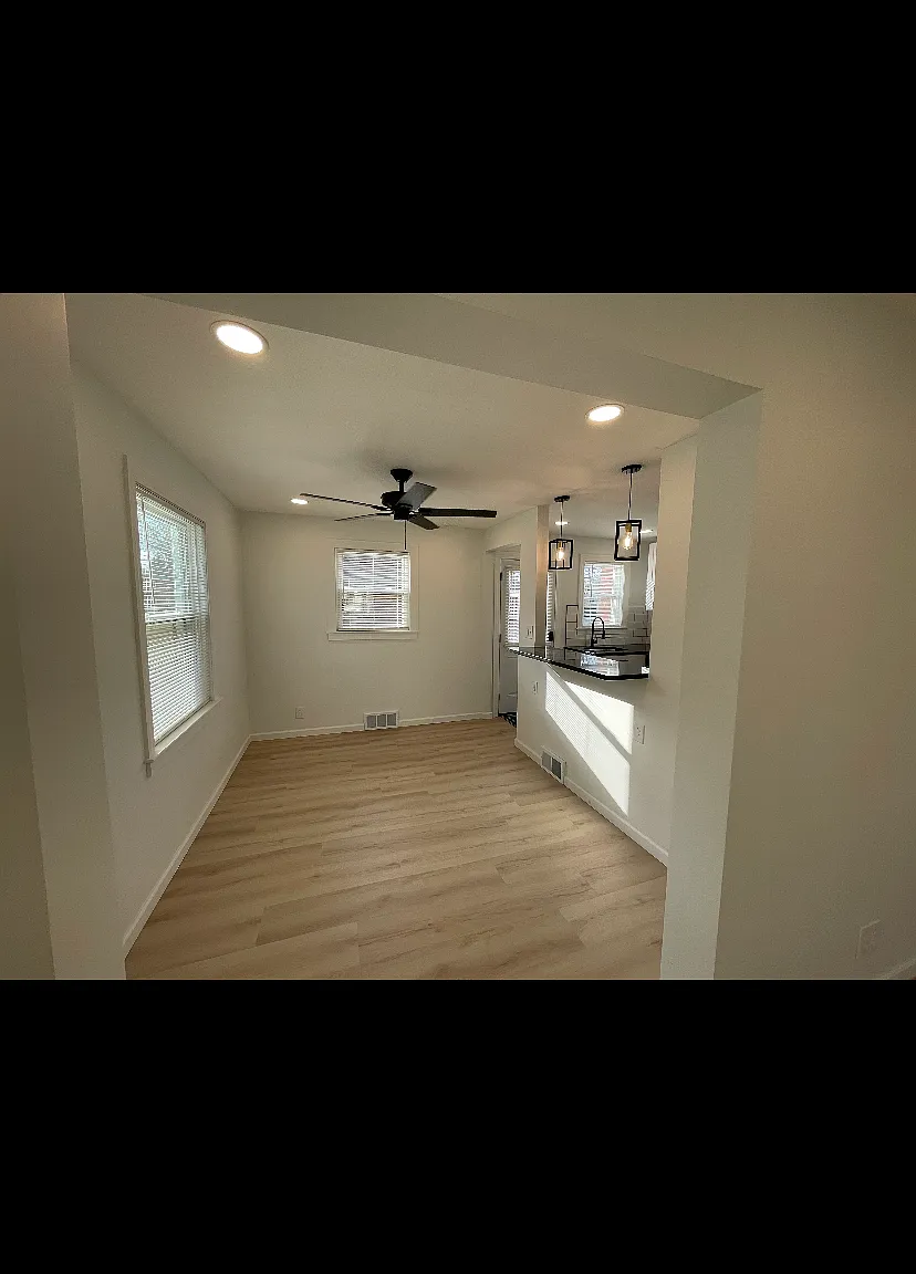 2 bed, 1100 sqft, $1,495 — Photo 4