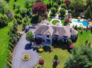 9 Victorian Hl, Manalapan, NJ 07726