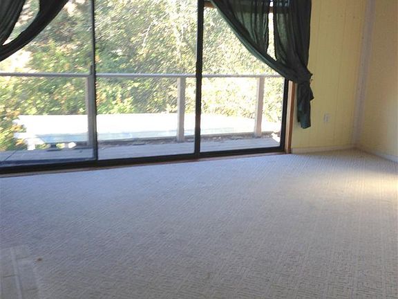 4th image of 485 Guadalupe Dr