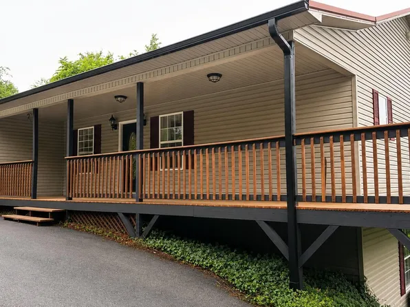 110 Falcon Crest Dr, Harrogate, TN 37752