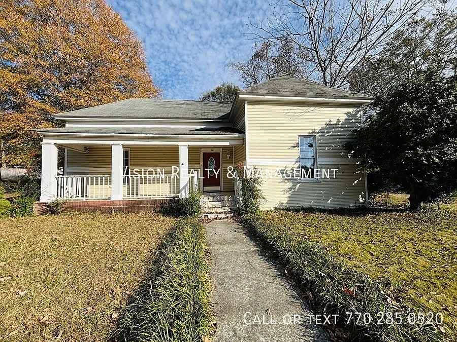 302 Mandeville Ave