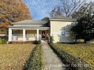 302 Mandeville Ave, Carrollton, GA 30117