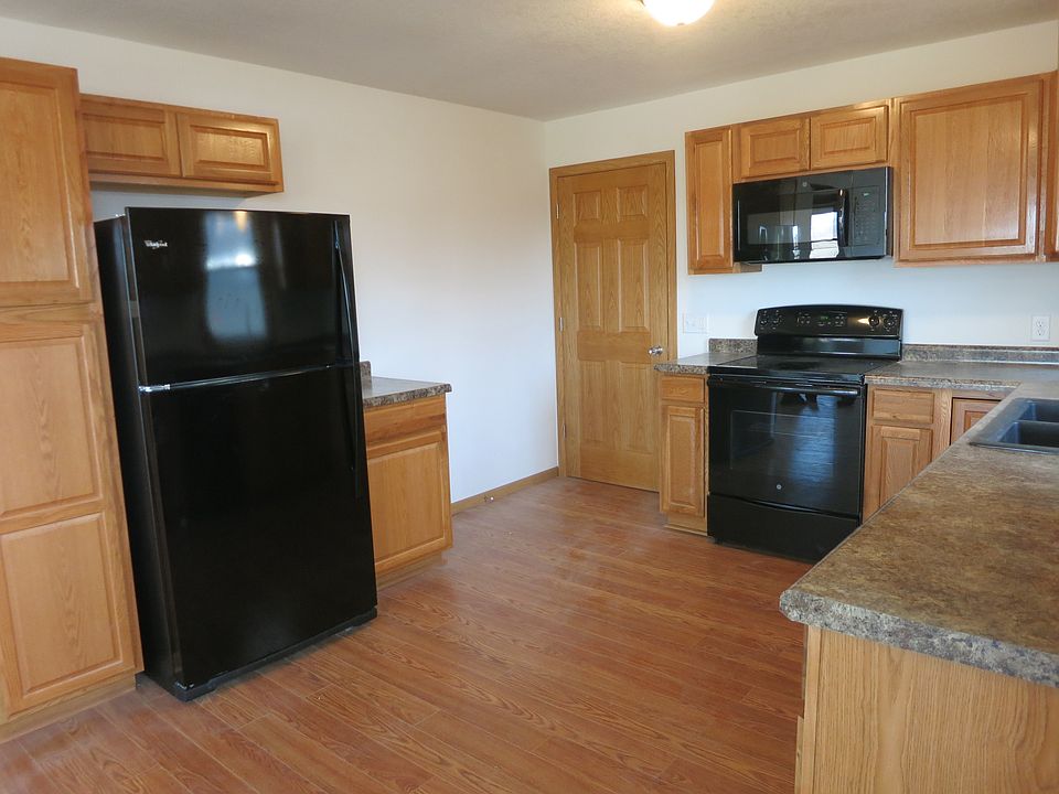 1st image of 614 Youngerberg Ln