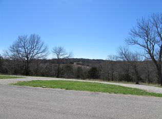 680 Wellington Pkwy, Kirbyville, MO 65679