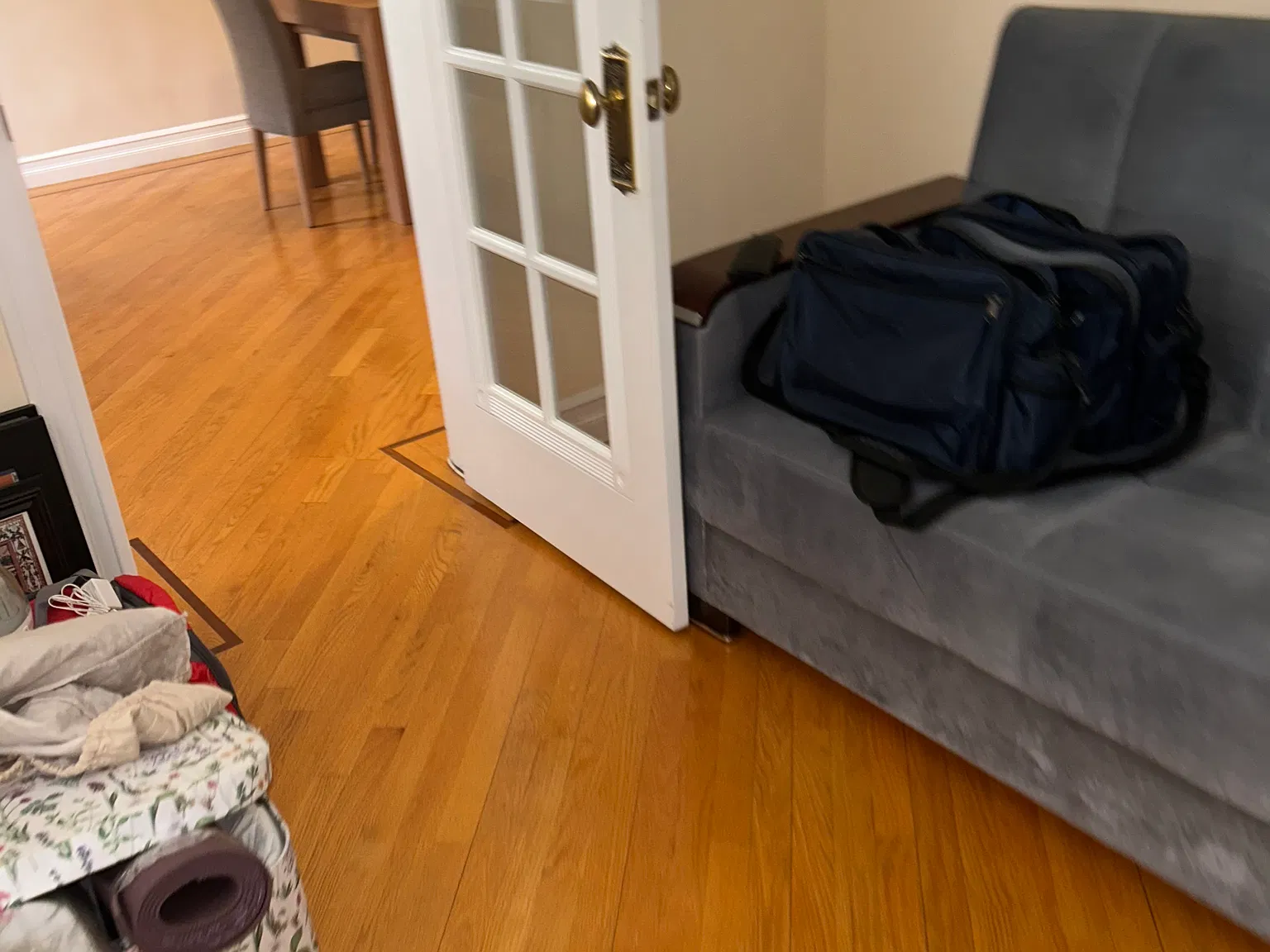 2 bed, 1000 sqft, $3,300 — Photo 3