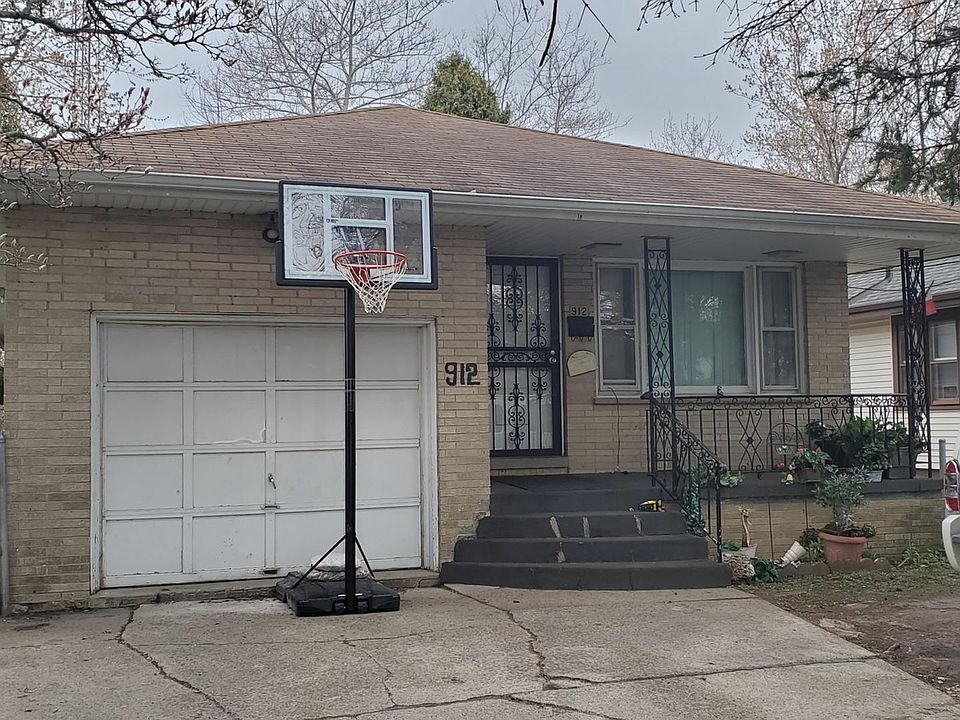 1st image of 912 Pine St