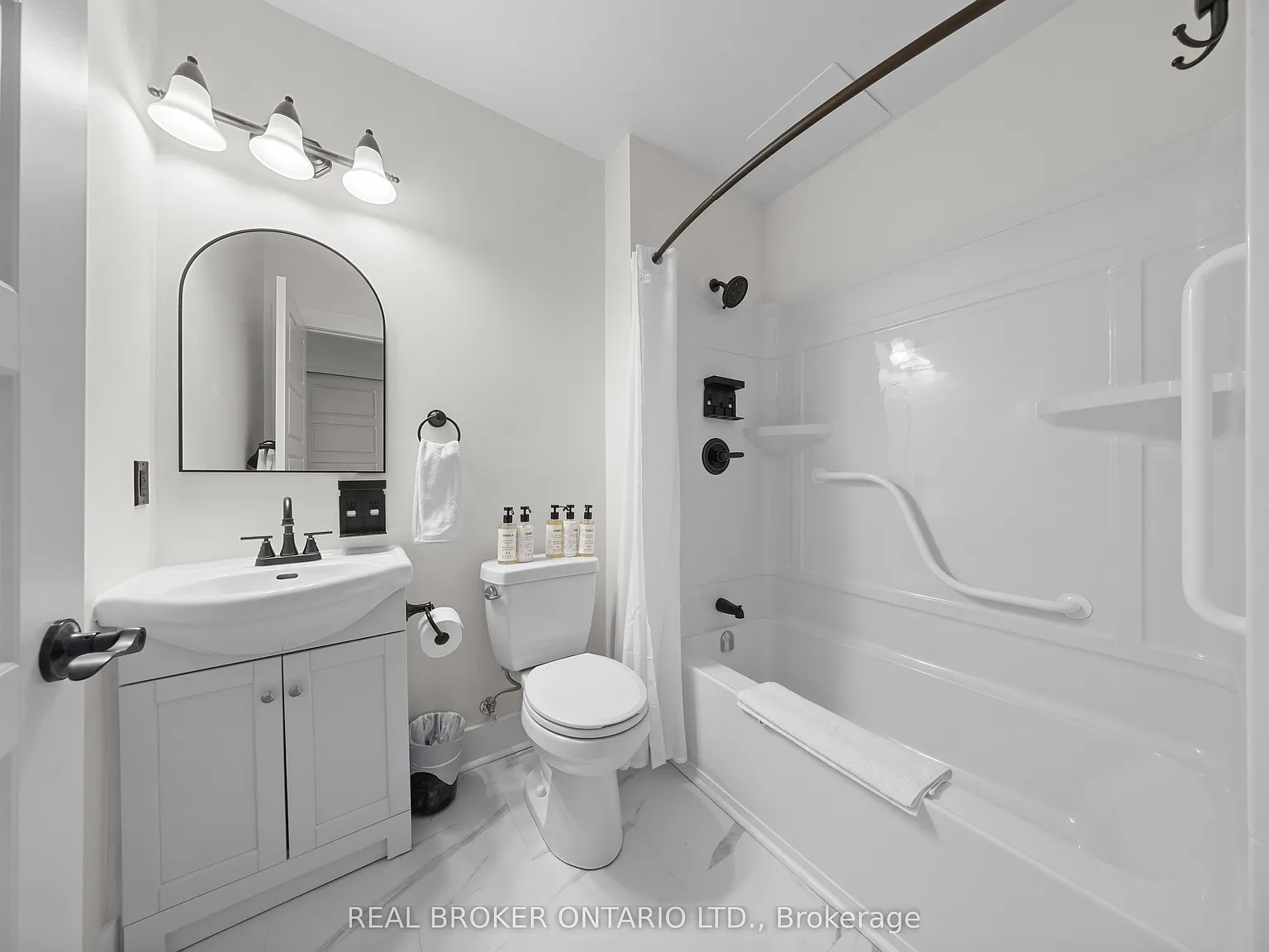 1 bed, $2,250 — Photo 4