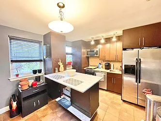 Rented by Century 21 Premier 