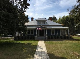 1209 N Main St, Raeford, NC 28376