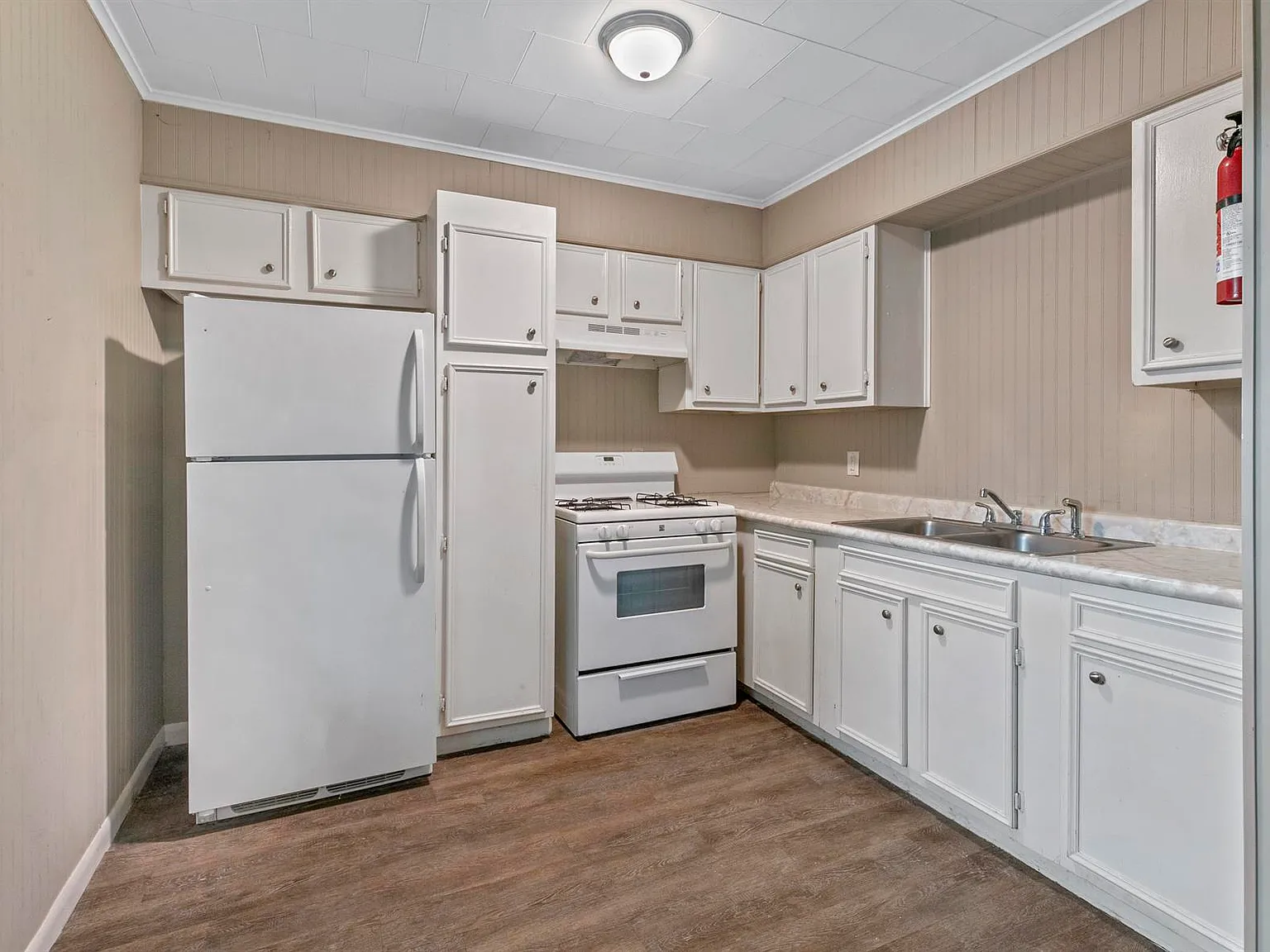 1 bed, $810 — Photo 2