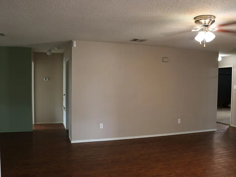 129 Independence Ave — Photo 13