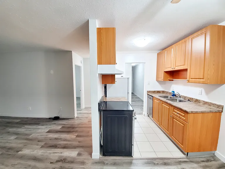 702 Gloucester St #302 — Photo 15