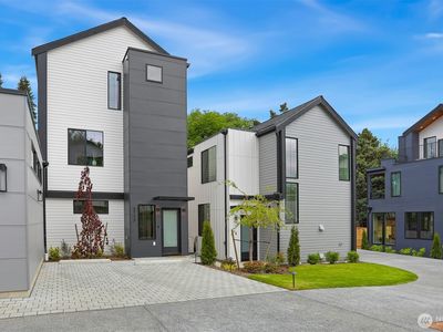 2113 N 117th Street, Seattle, WA, 98117