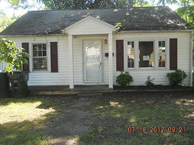 2nd image of 301 N Cobb Ave