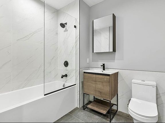 4th image of 3333 Giles Pl APT 407
