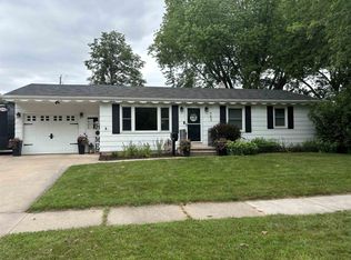 752 Westwood Dr, De Pere, WI 54115