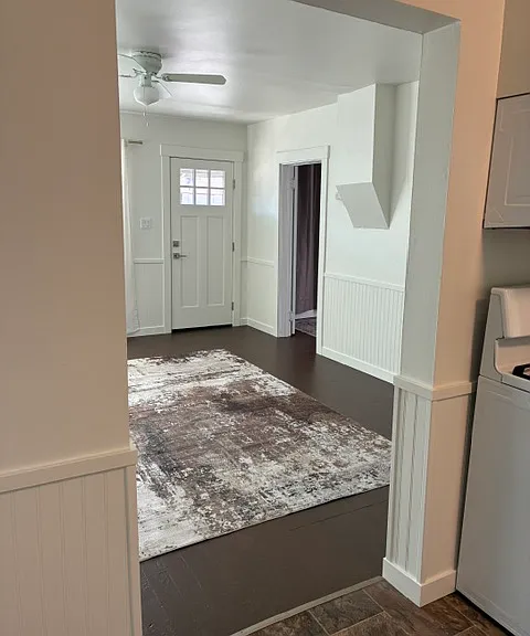 1205 E Maple St — Photo 16