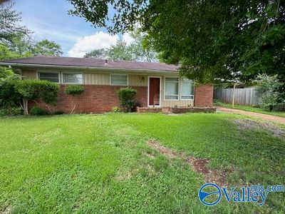 2816 Hillsboro Rd SW, Huntsville, AL, 35805
