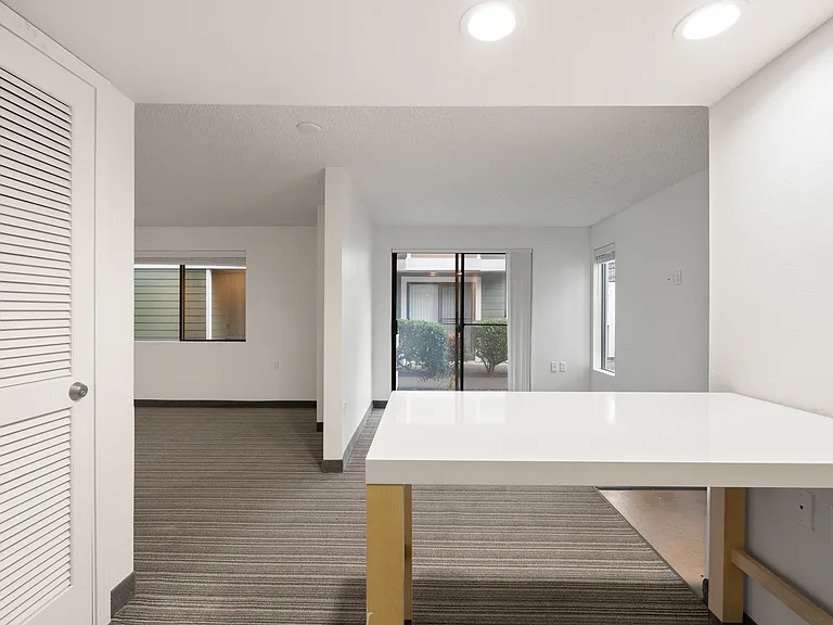 8101 NE Parkway Dr #3 — Photo 35