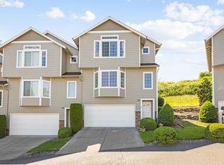 733 NW Meadow Ridge Ln #18, Camas, WA 98607