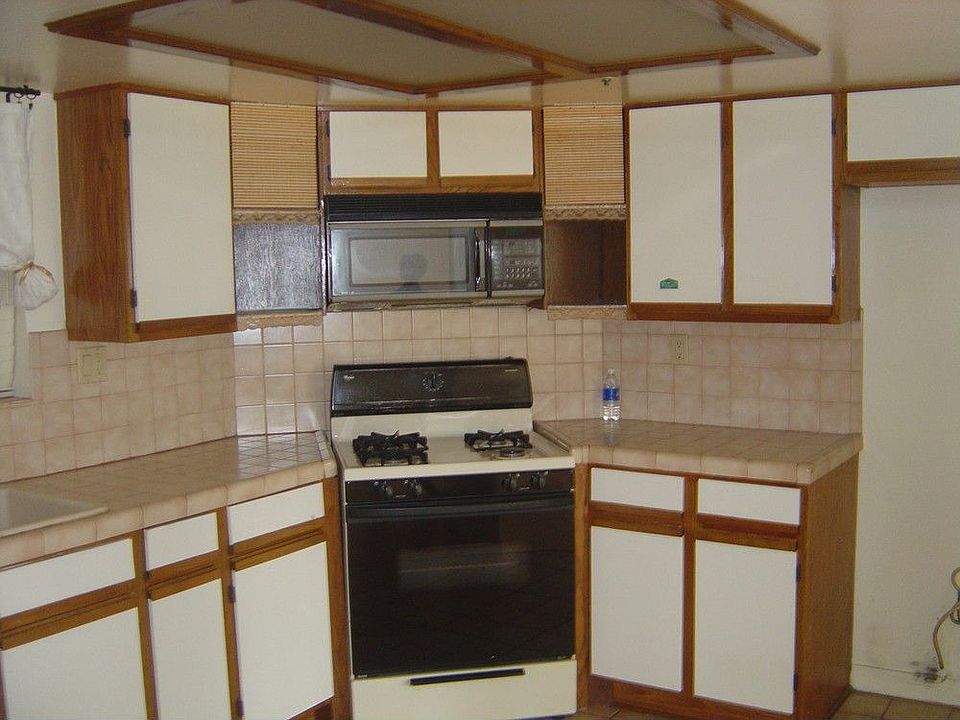 1st image of 426 N Maryland Ave Unit 102
