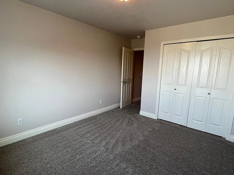16107 Grand Bluff Cir — Photo 24