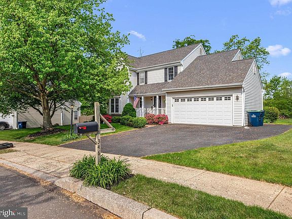 3rd image of 346 Mulberry Dr