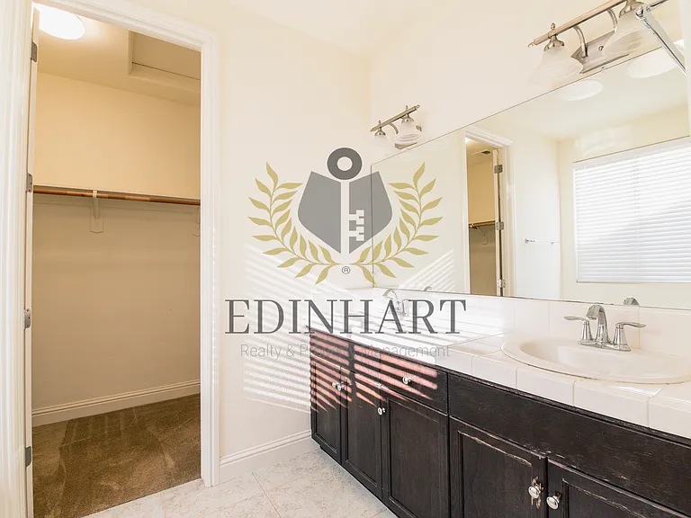 3952 Serena Ave — Photo 23