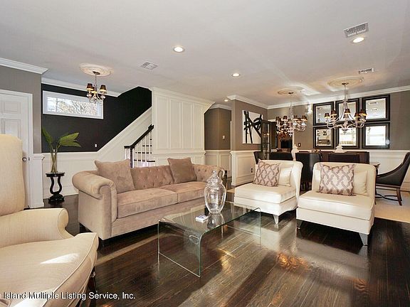 4th image of 575 Yetman Ave