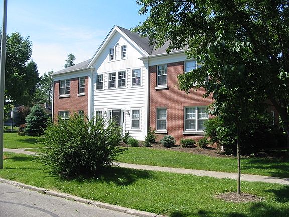 3rd image of 1814 Carolyn Dr APT 1