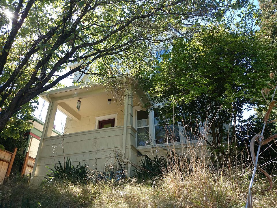 2nd image of 5525 11th Ave NE