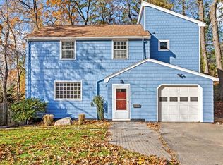 27 Rockville Ave, Lexington, MA 02421