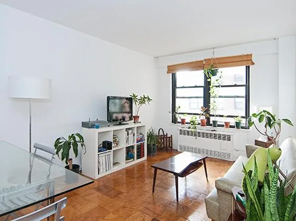 415 Grand Street image 1 of 7