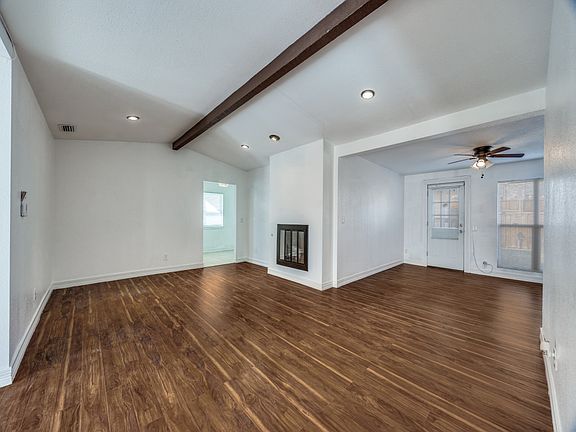 5th image of 416 Cambridge Dr