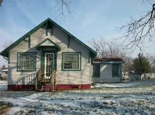 308 SW 2nd St, Melcher, IA 50163
