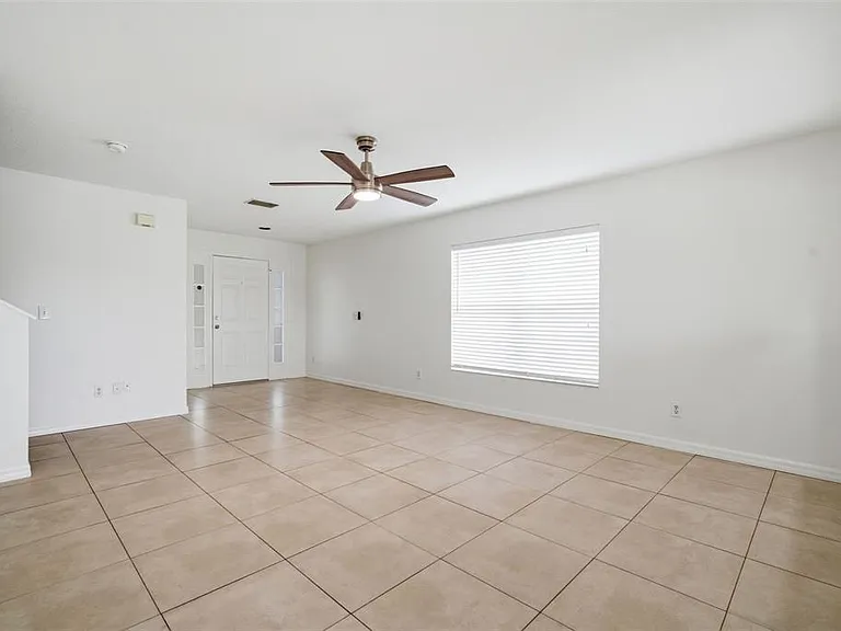 10604 Lakeside Vista Dr — Photo 21