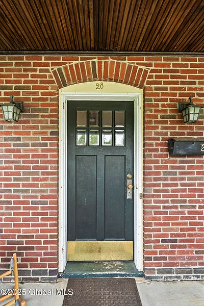 4th image of 28 Phillips Avenue