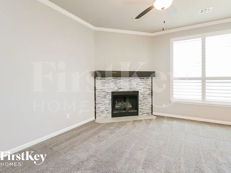1720 Gladington Ct — Photo 4