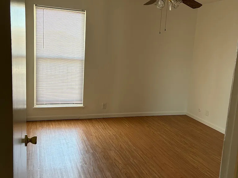 1851 Harrison St #8 — Photo 6