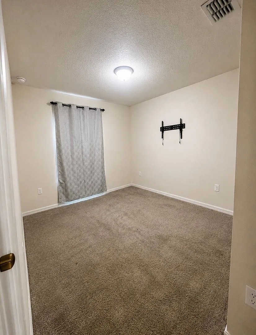 Spacious 4-Bedroom Home for Rent in Palm Bay! — Photo 3