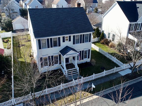 4th image of 42873 Nashua St