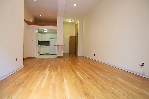 Rented by JK Dansar Corp | media 3